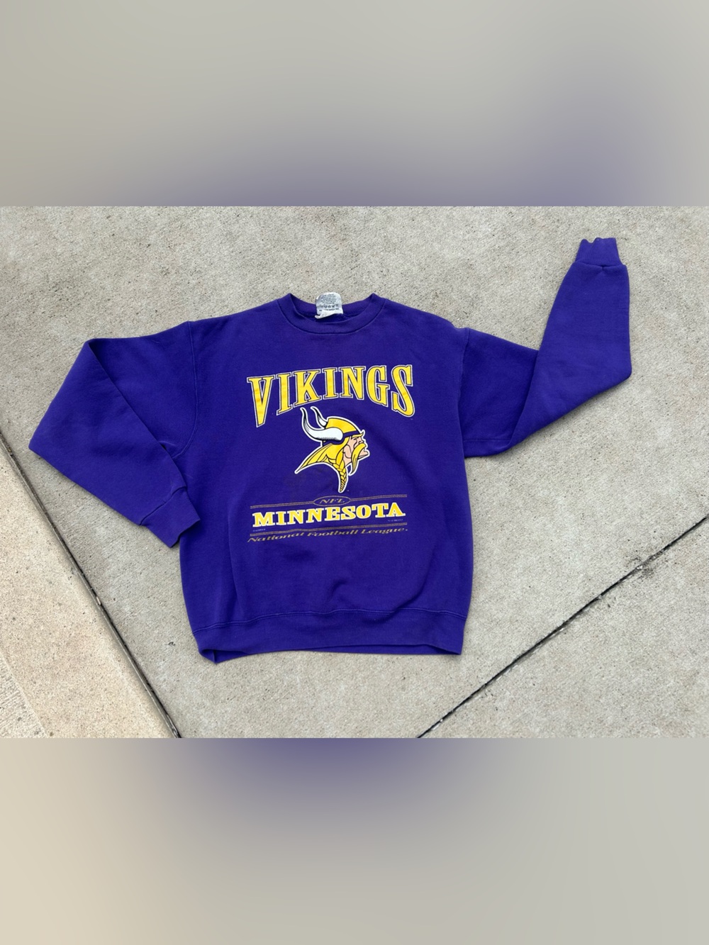 Lee Purple Minnesota Vikings Crewneck Sweatshirt with Yellow Logo